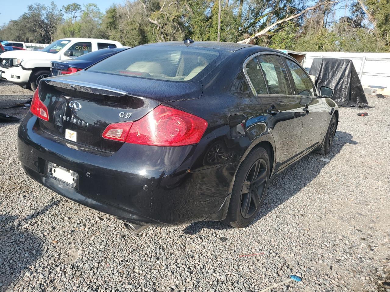 2012 INFINITI G37 BASE - Image 3