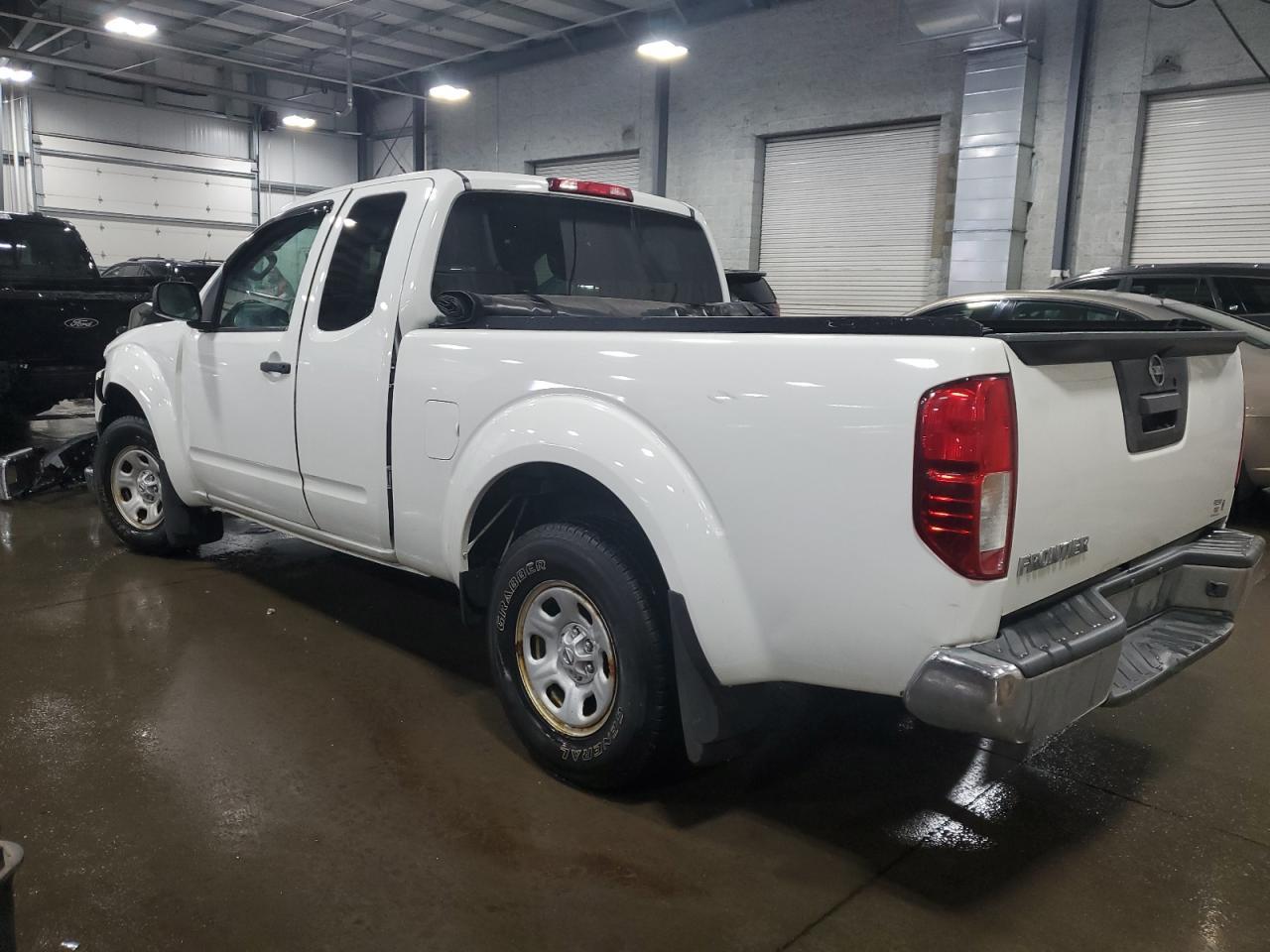 2016 NISSAN FRONTIER S - Image 2