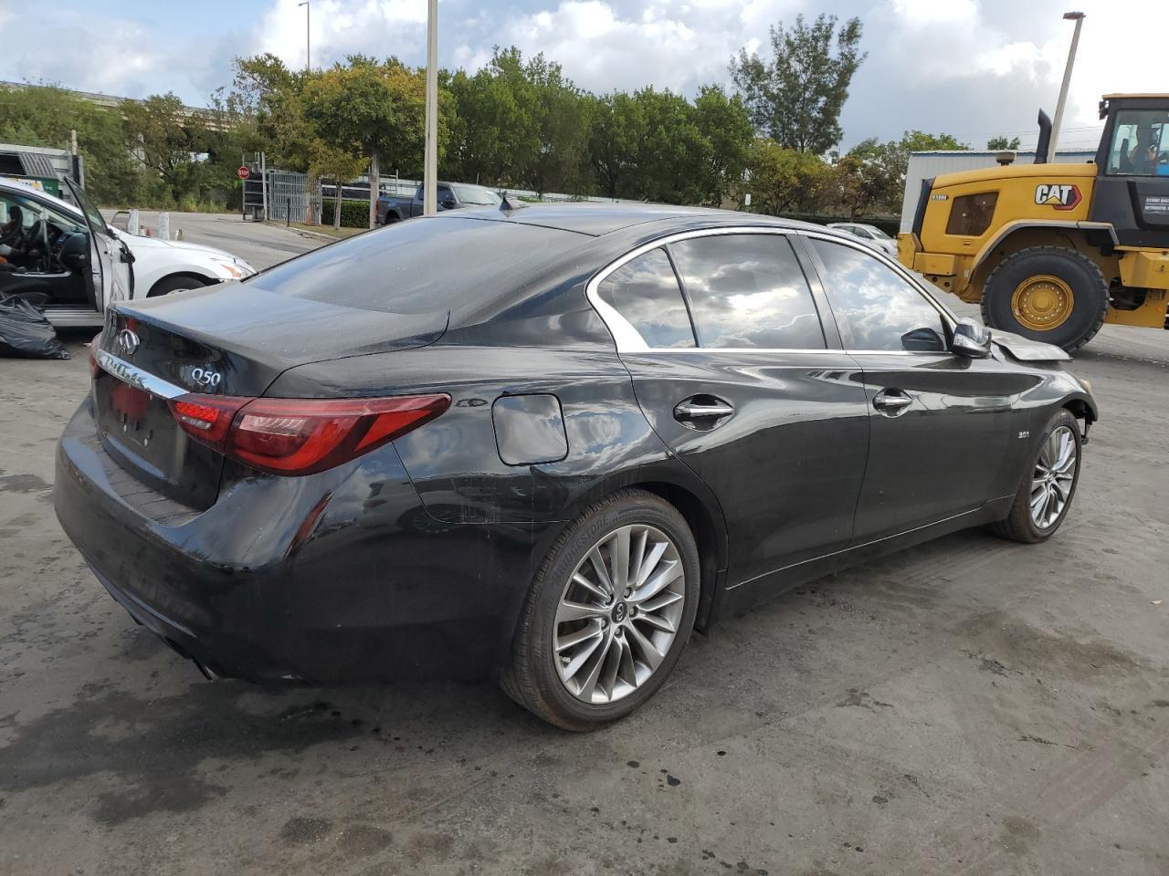 2019 INFINITI Q50 LUXE - Image 3