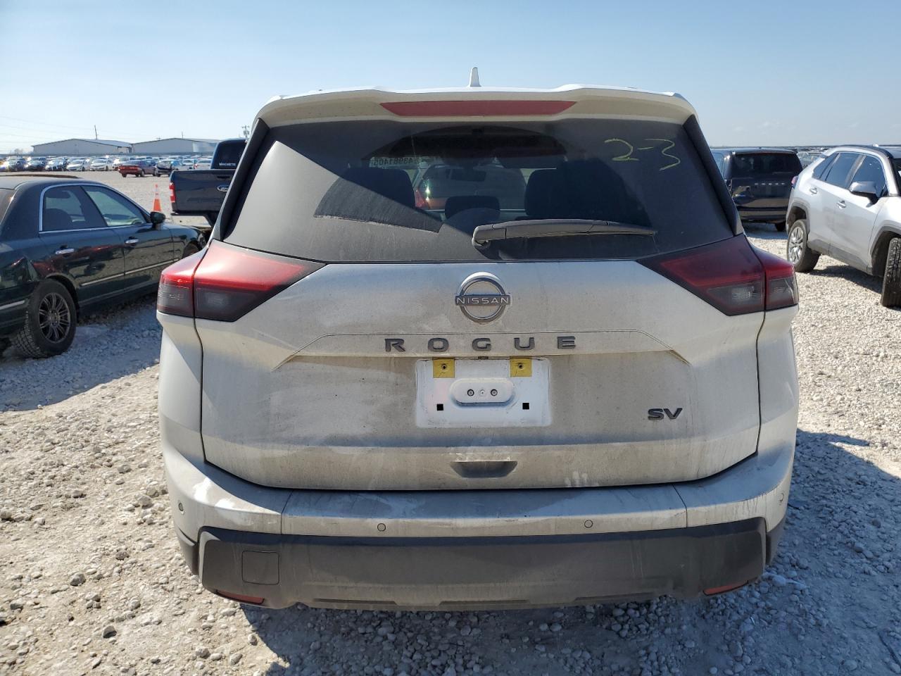 2024 NISSAN ROGUE SV - Image 6