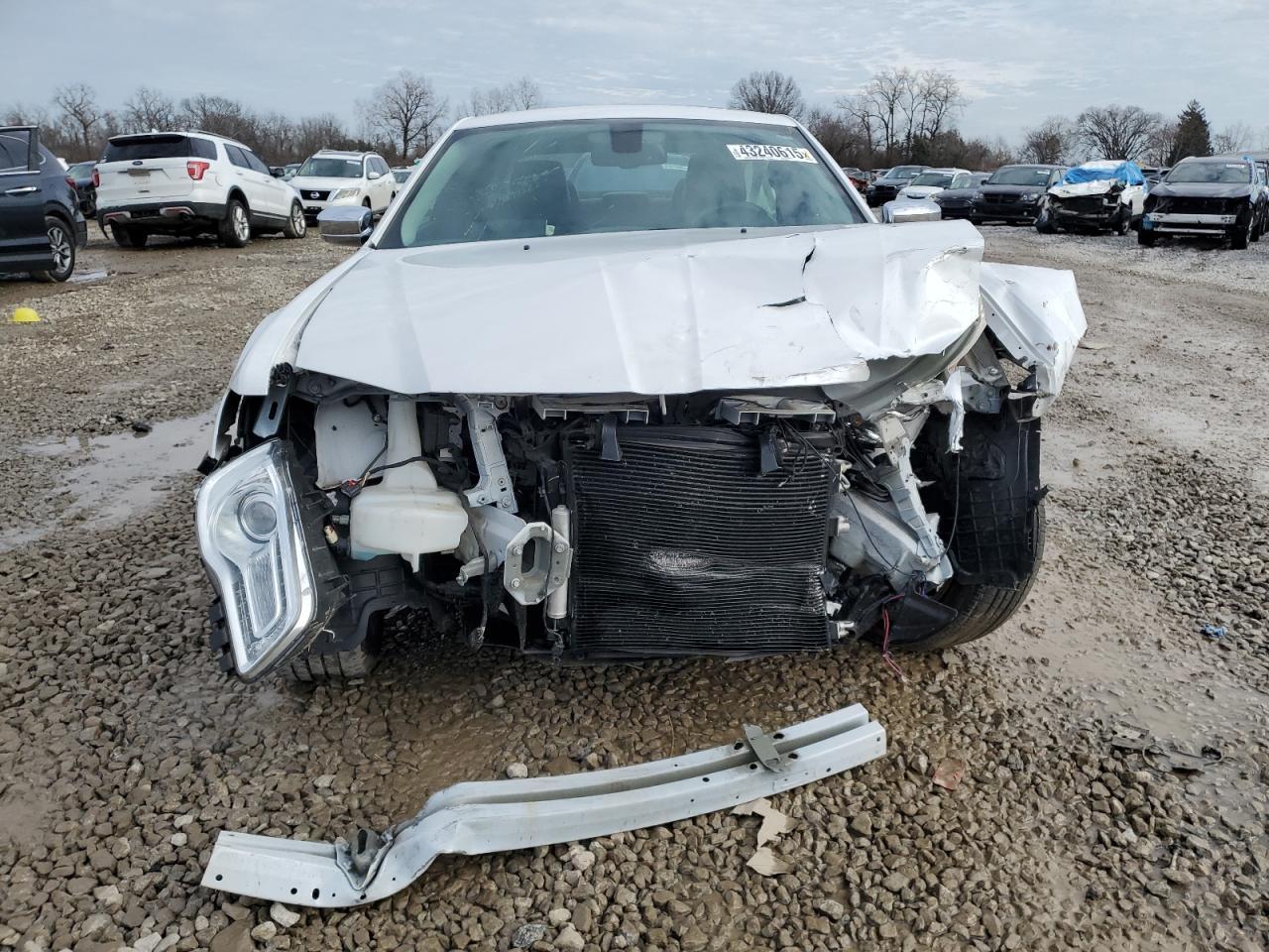 2015 CHRYSLER 300C - Image 5