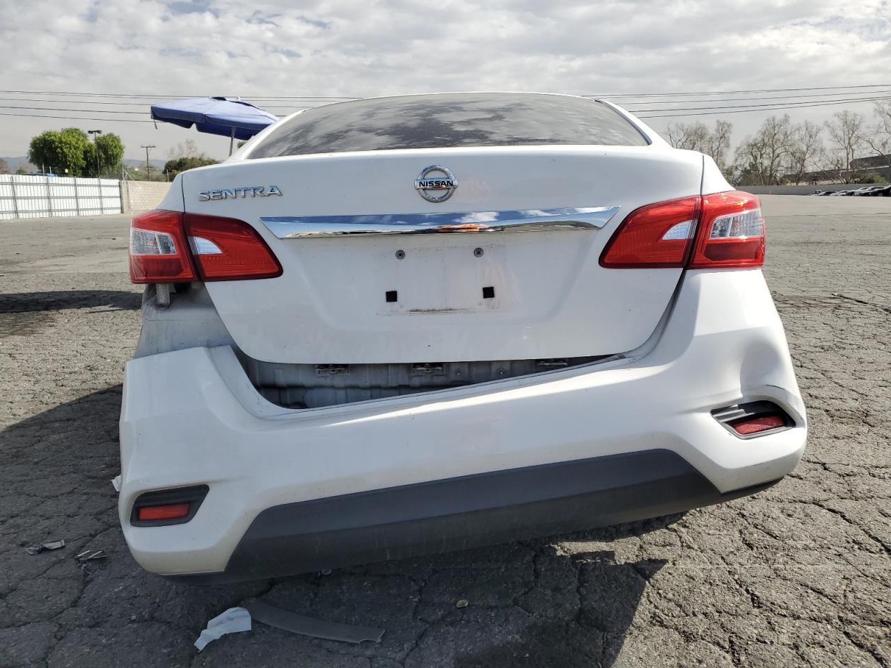 2017 NISSAN SENTRA S - Фото 6