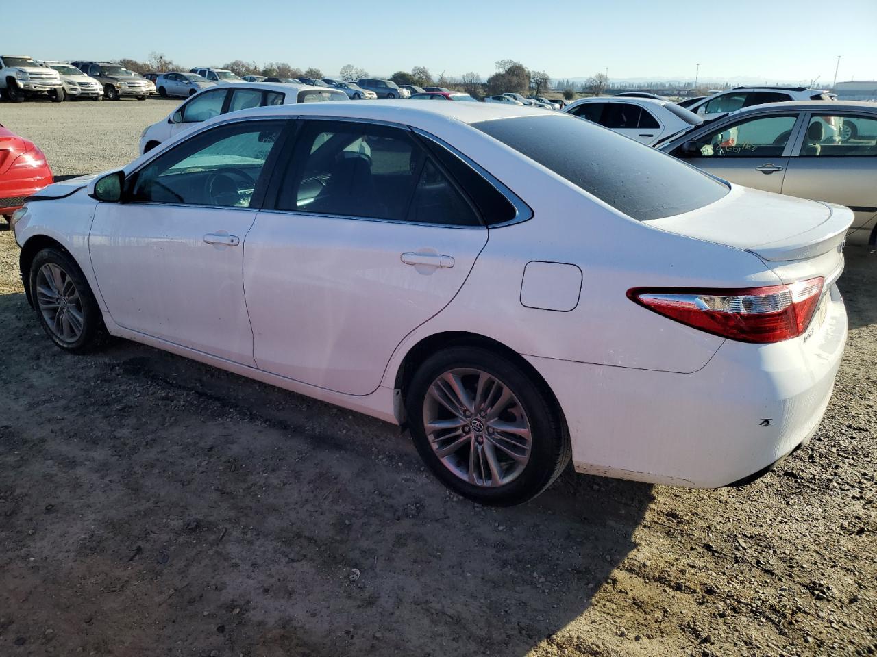 2016 TOYOTA CAMRY LE - Фото 2