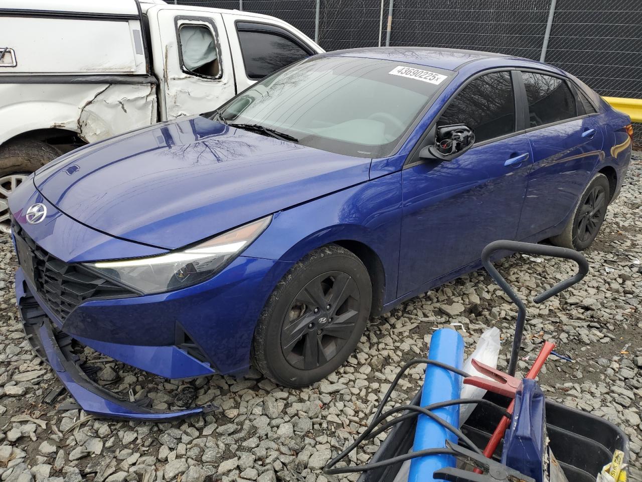 2022 HYUNDAI ELANTRA SE