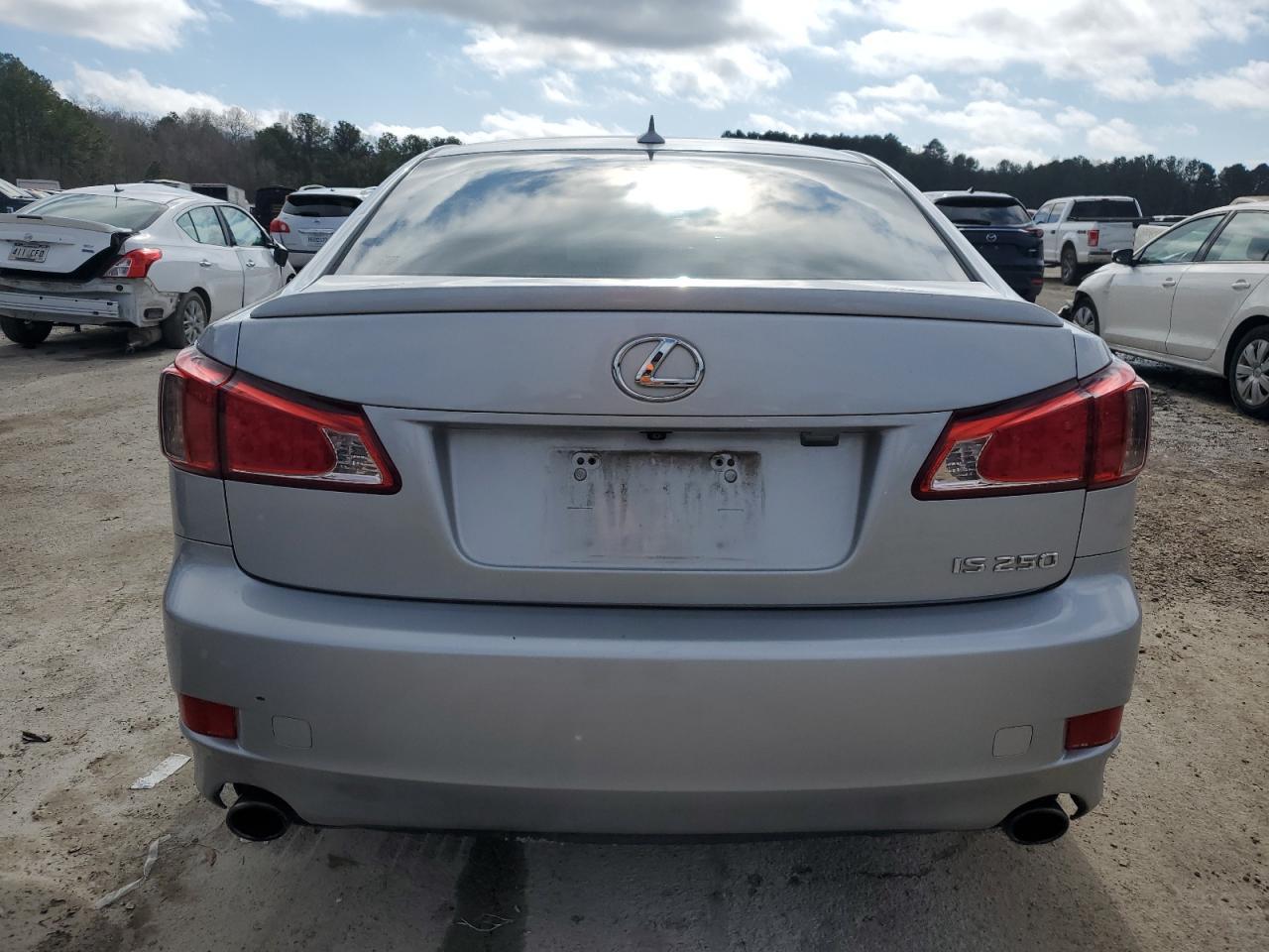 2011 LEXUS IS 250 - Фото 6