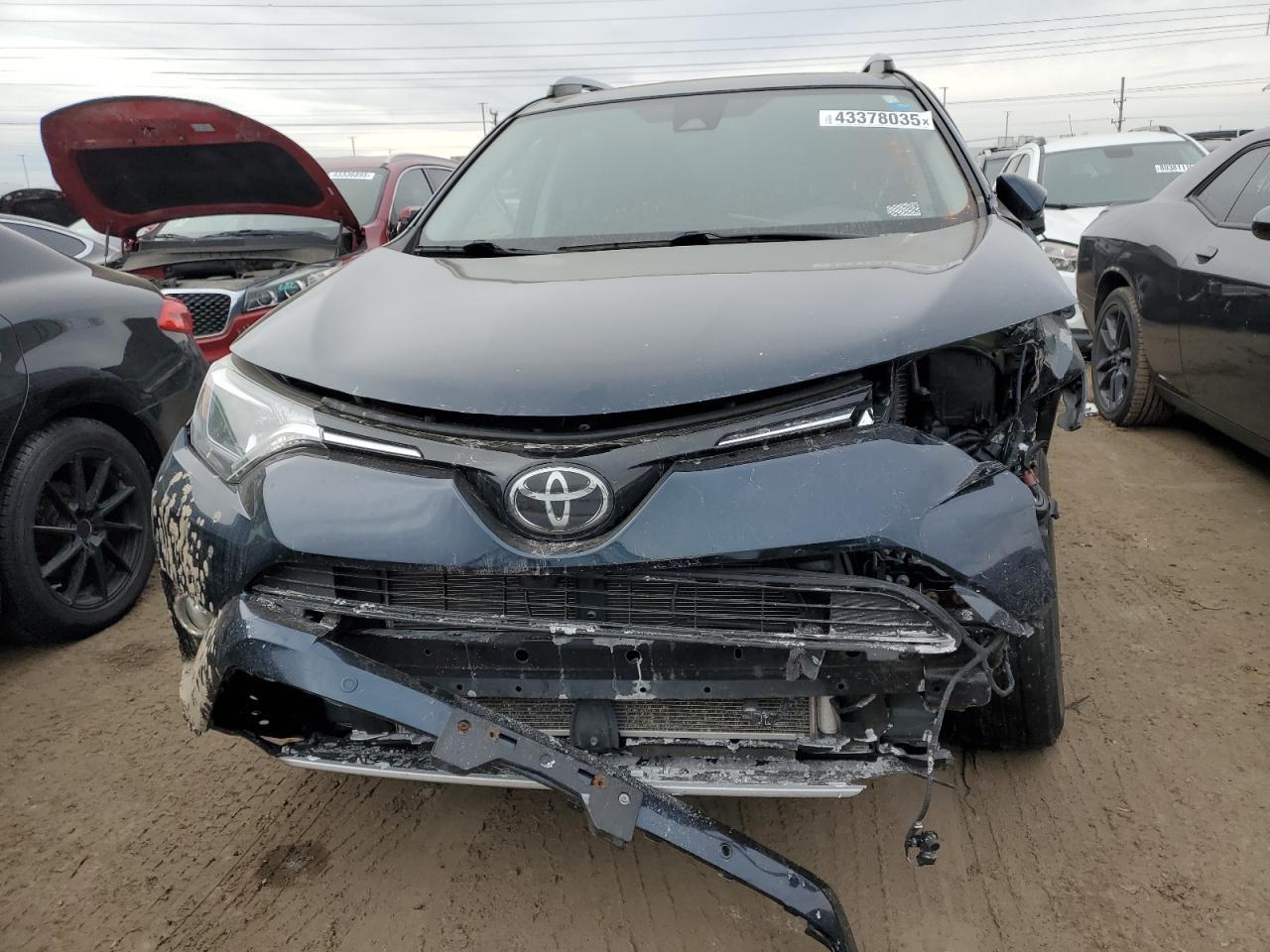 2017 TOYOTA RAV4 XLE - Image 5
