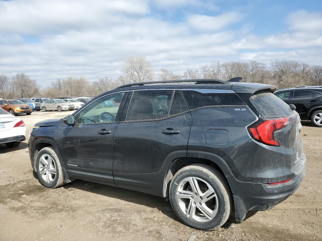 2018 GMC TERRAIN SL - Image 2