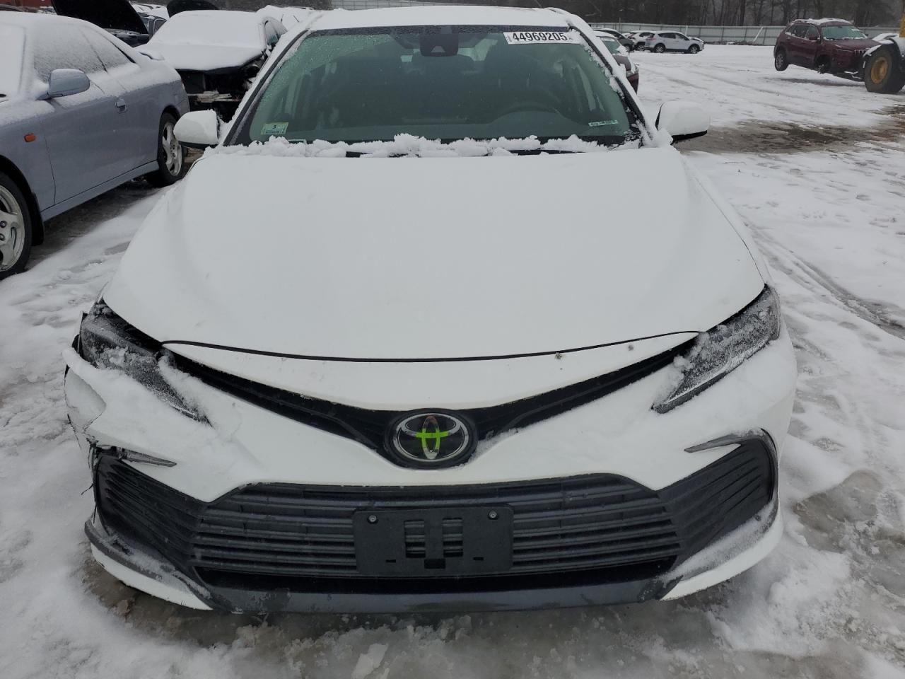 2024 TOYOTA CAMRY LE - Фото 5