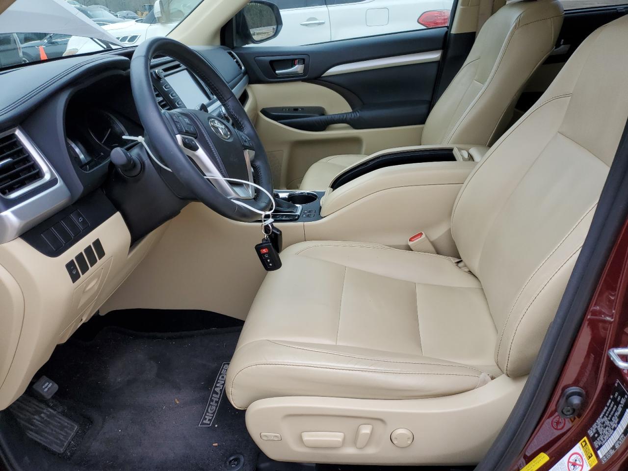 2015 TOYOTA HIGHLANDER - Фото 7