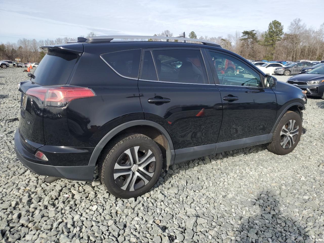 2016 TOYOTA RAV4 LE - Фото 3