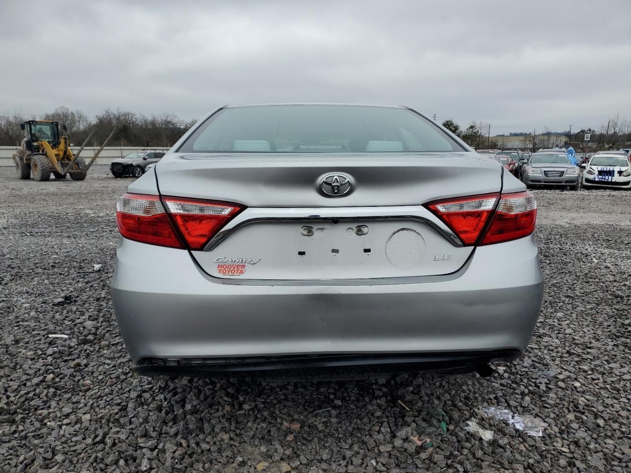 2015 TOYOTA CAMRY LE - Фото 6