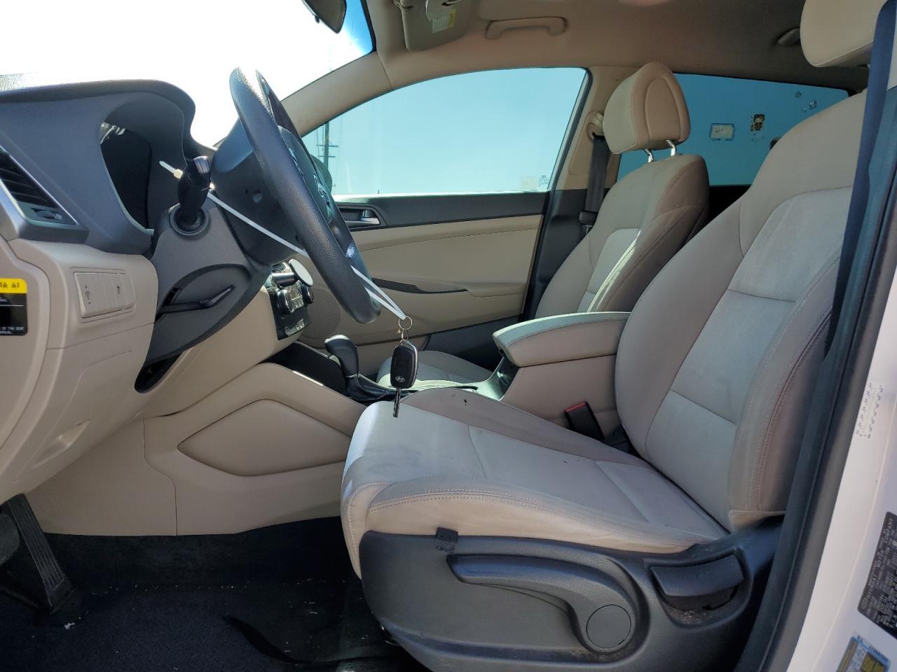 2016 HYUNDAI TUCSON SE - Фото 7