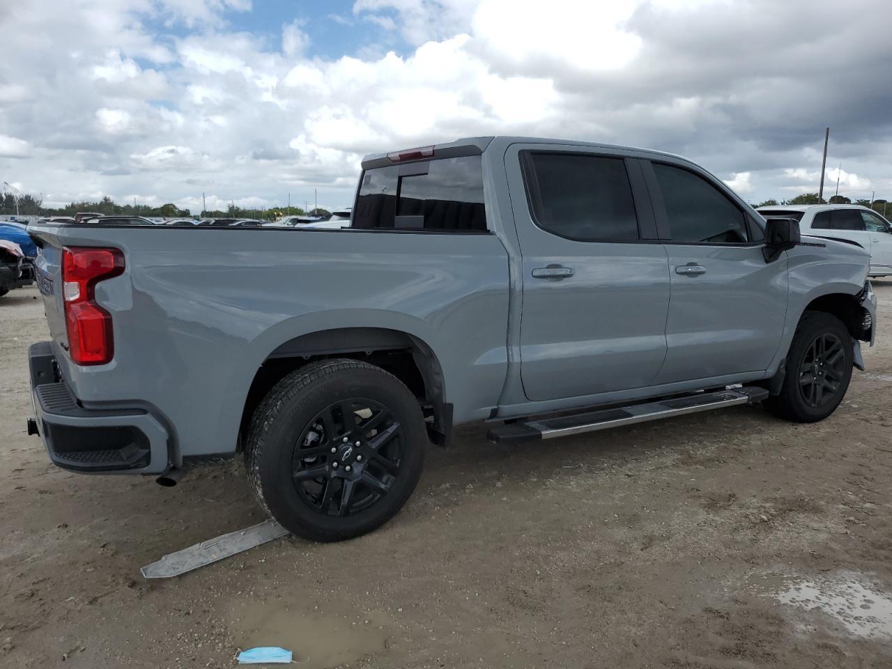 2024 CHEVROLET SILVERADO - Image 3