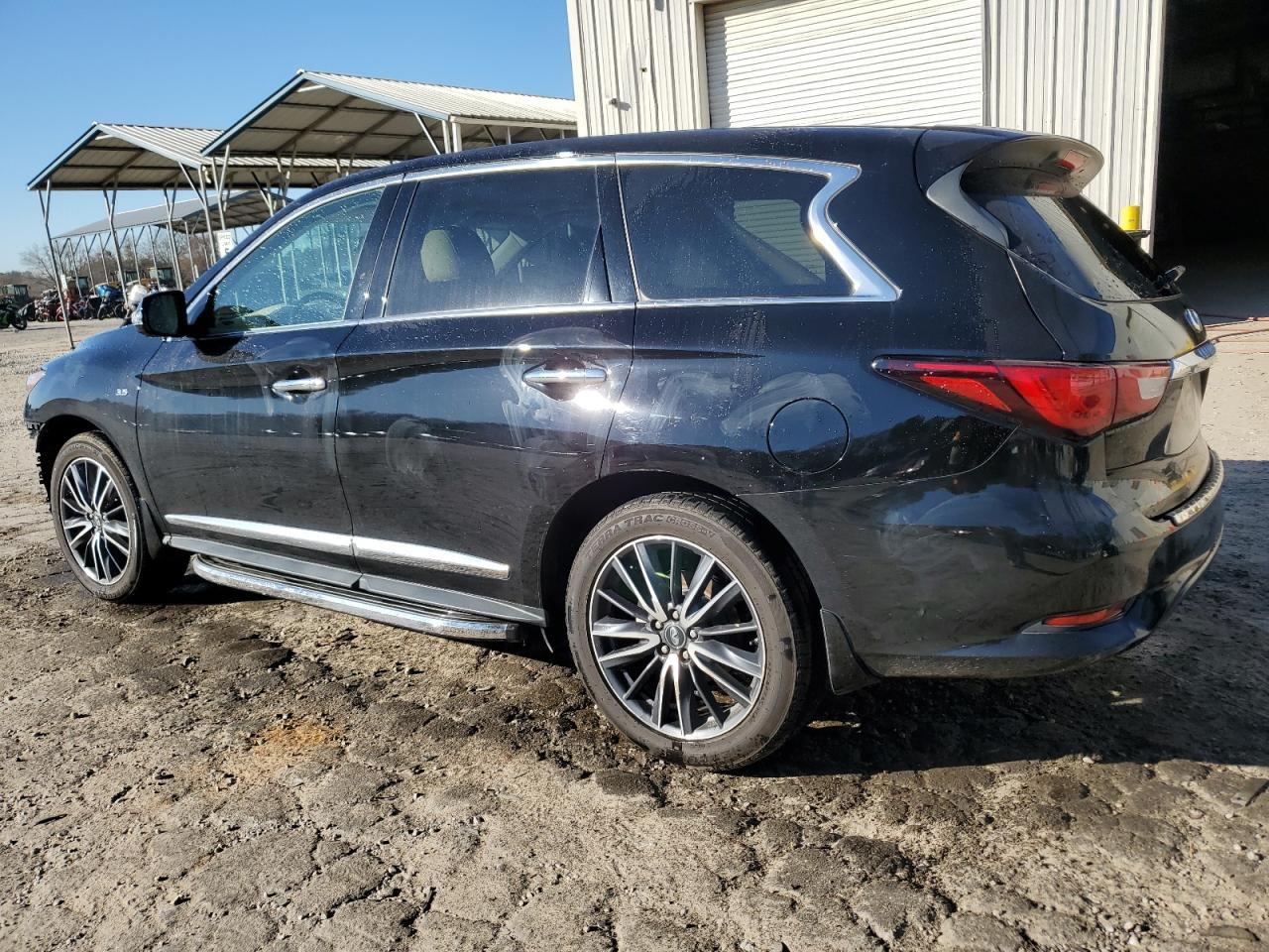 2017 INFINITI QX60 - Фото 2