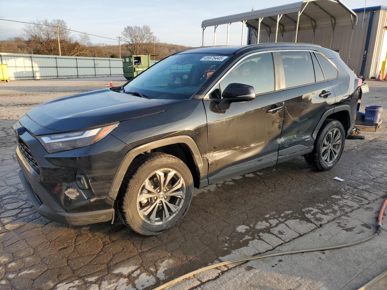 2022 TOYOTA RAV4 XLE P