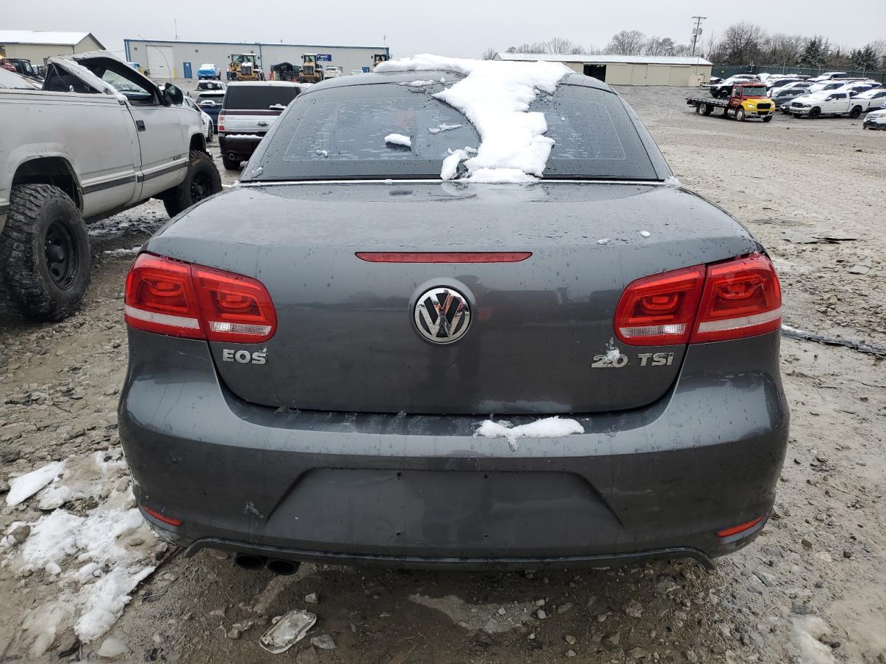 2012 VOLKSWAGEN EOS KOMFOR - Image 6