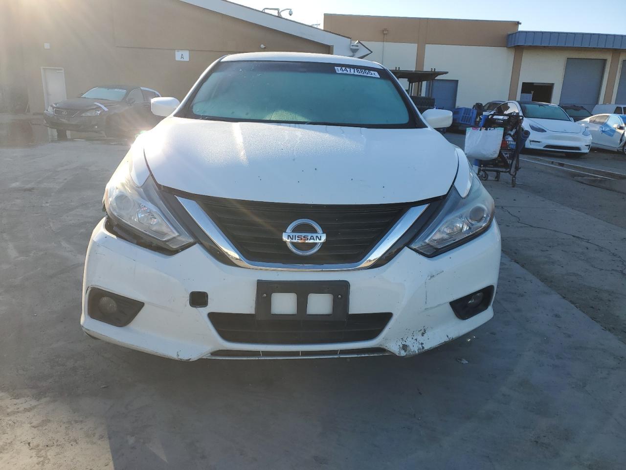 2018 NISSAN ALTIMA 2.5 - Фото 5
