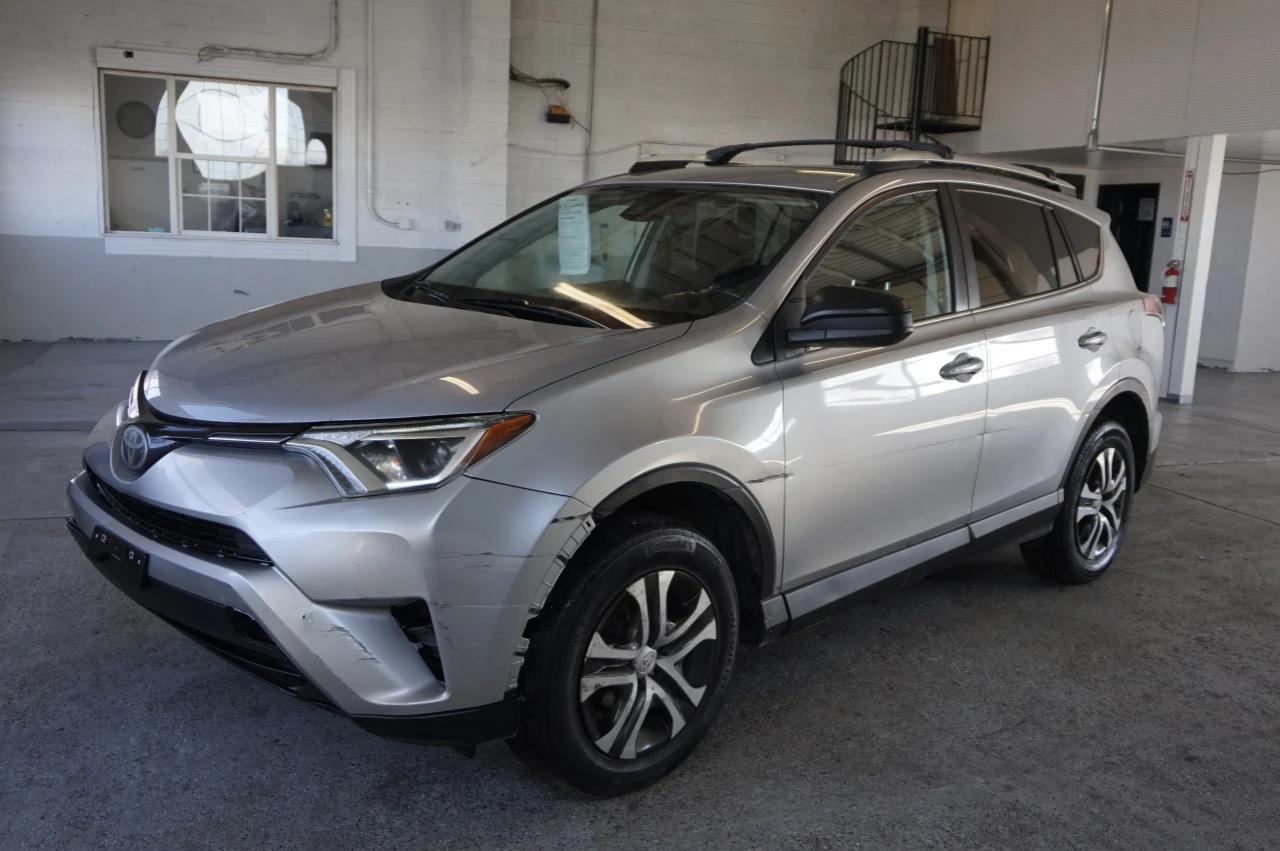 2018 TOYOTA RAV4 LE - Image 2