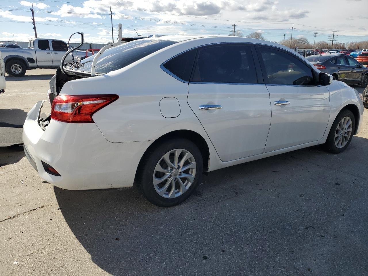 2018 NISSAN SENTRA S - Фото 3