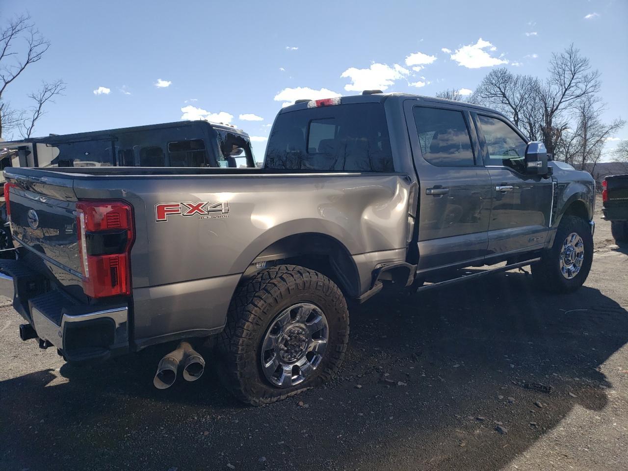 2024 FORD F250 SUPER - Фото 3