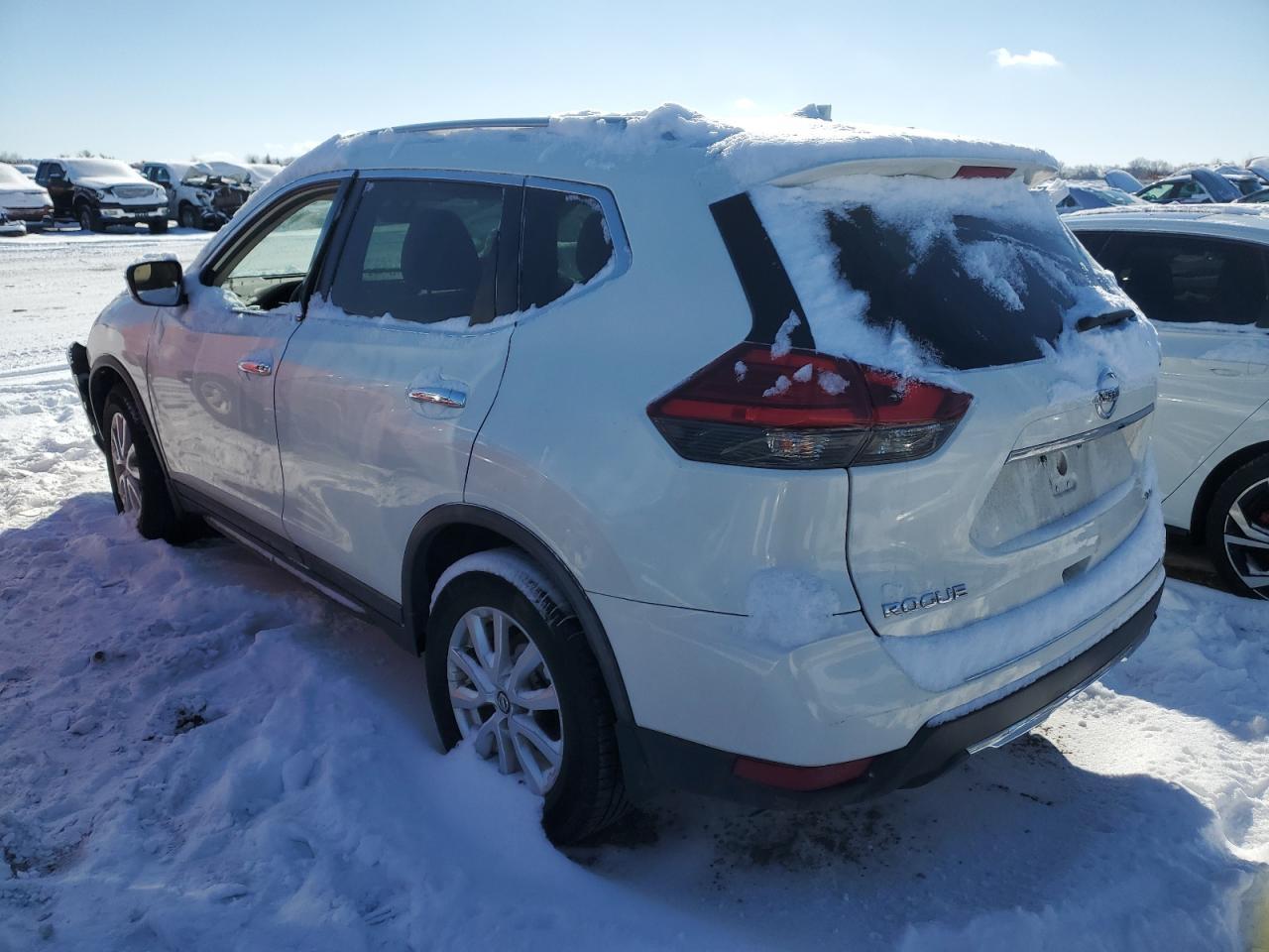 2017 NISSAN ROGUE S - Фото 2