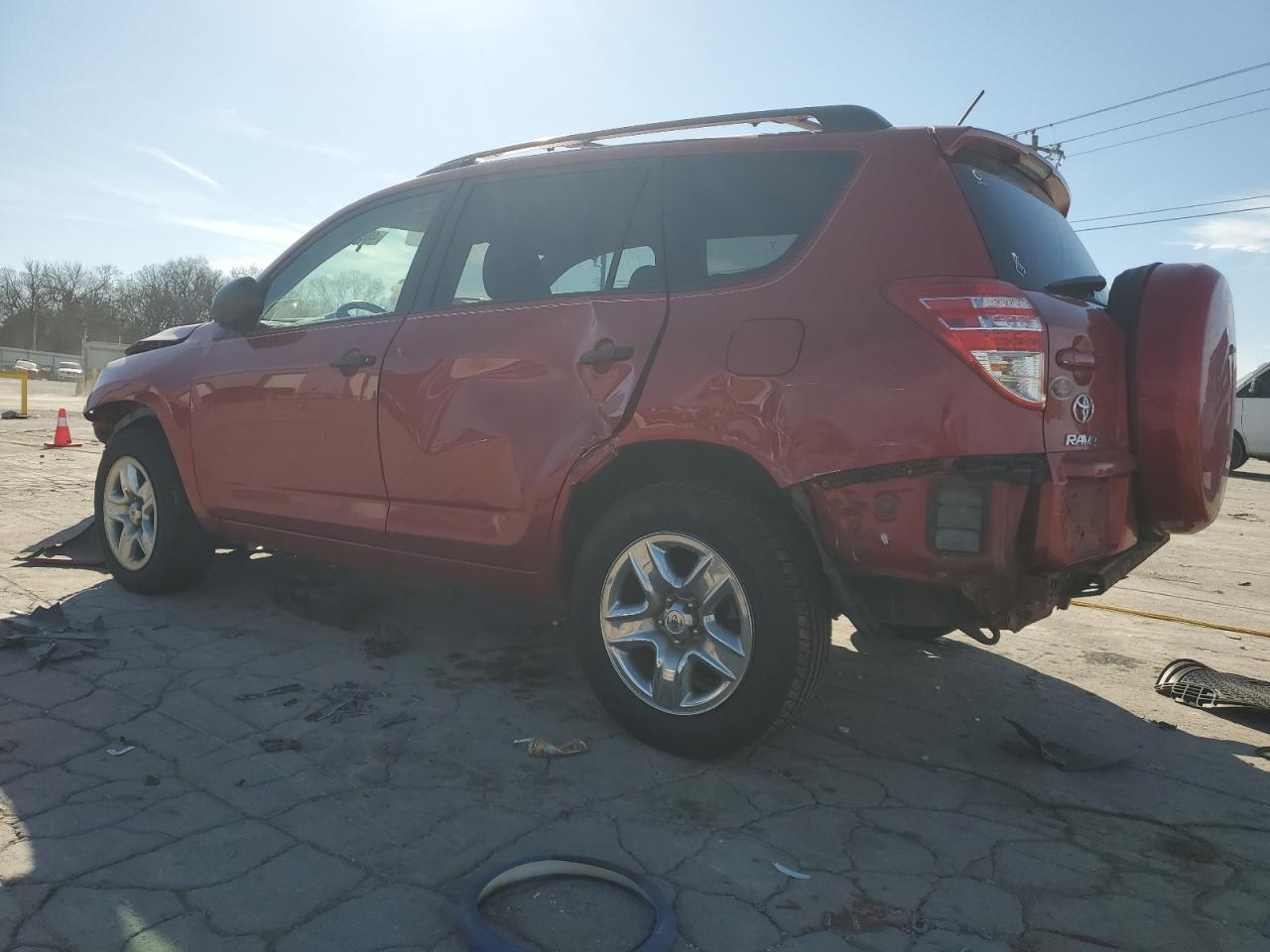 2011 TOYOTA RAV4 - Image 2