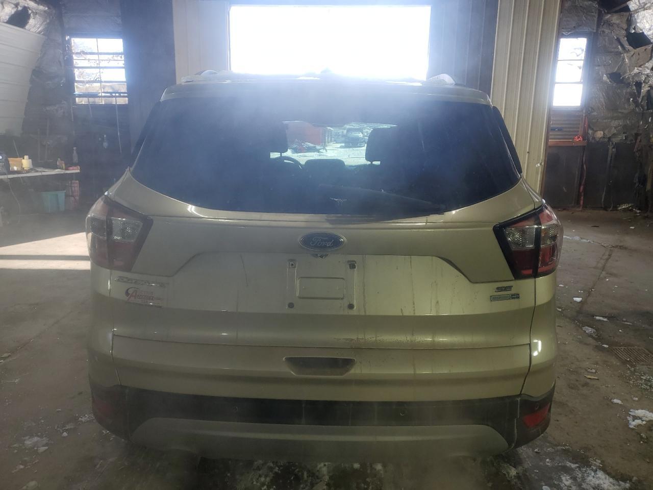 2017 FORD ESCAPE SE - Фото 6