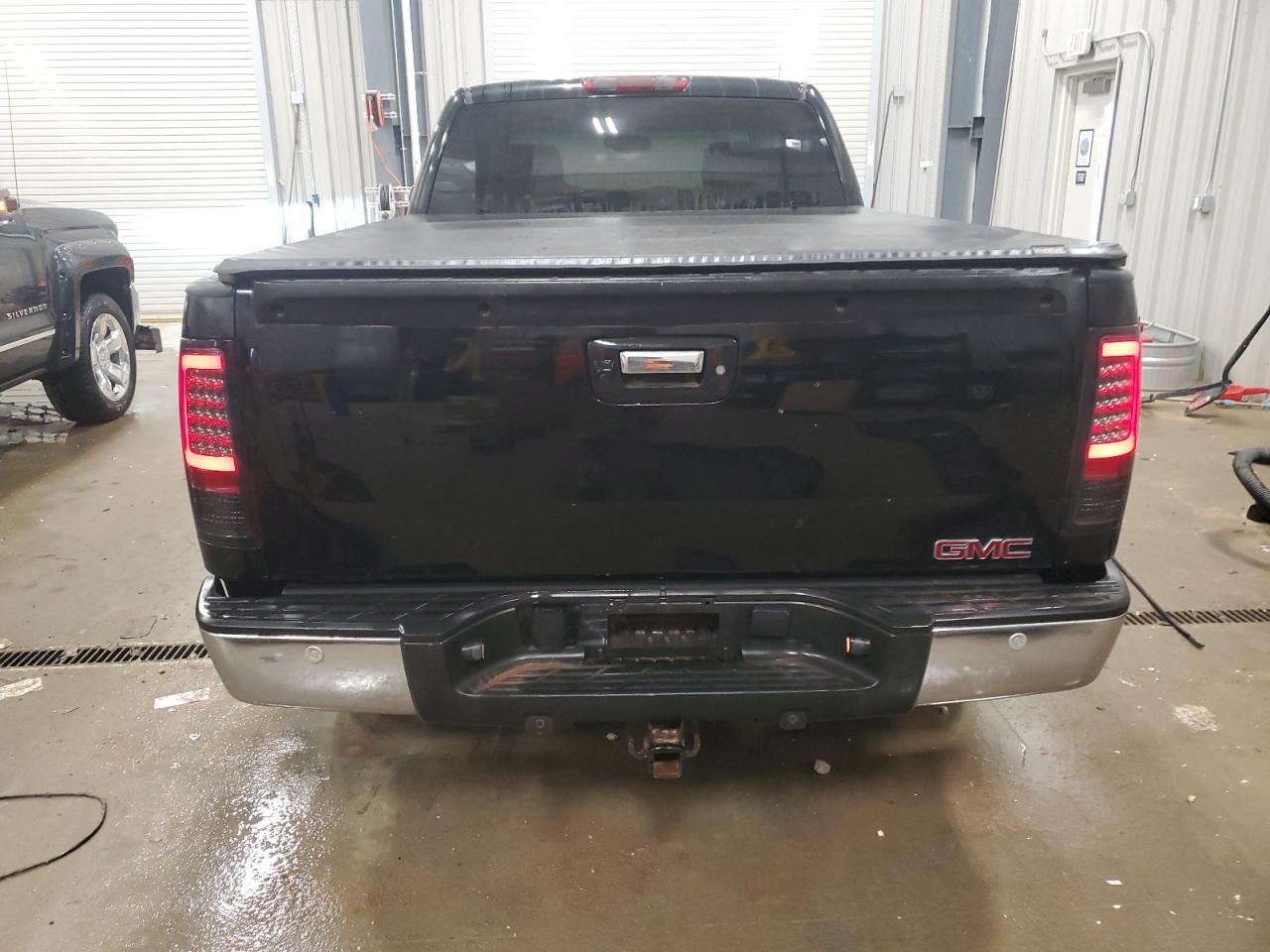 2011 GMC SIERRA K15 - Image 6