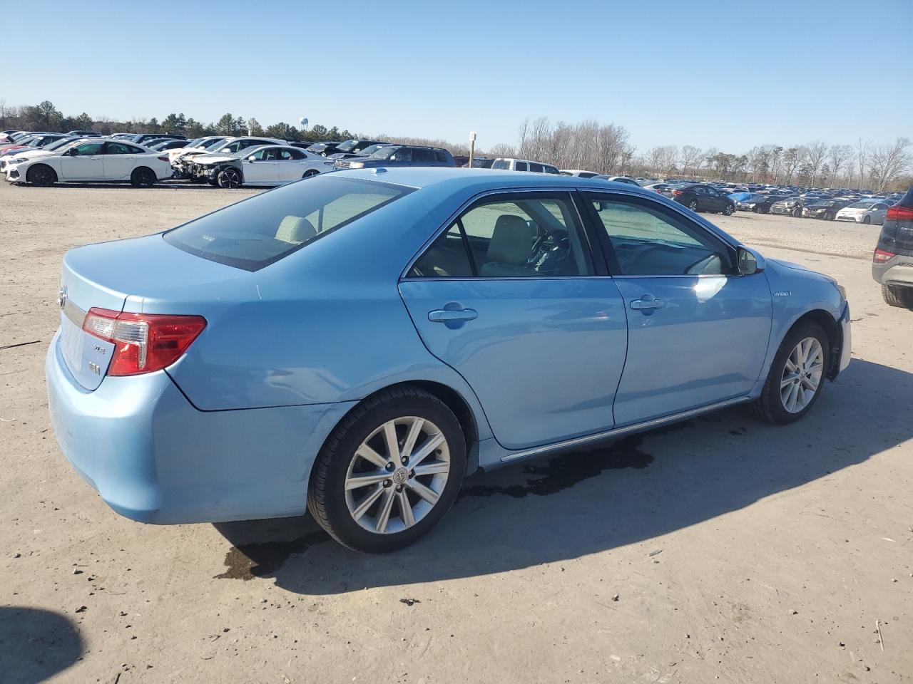 2012 TOYOTA CAMRY HYBR - Image 3