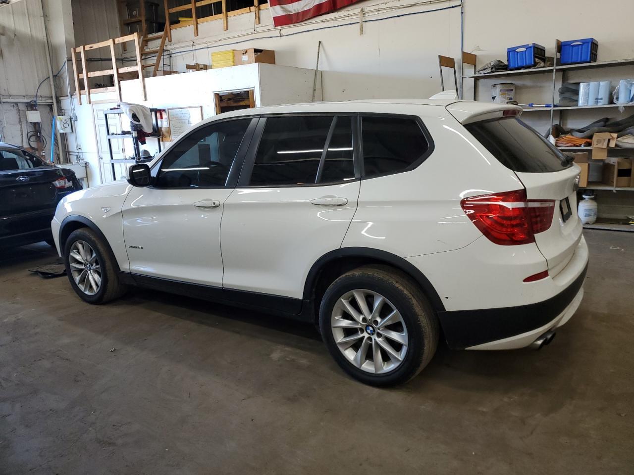 2014 BMW X3 XDRIVE2 - Image 2