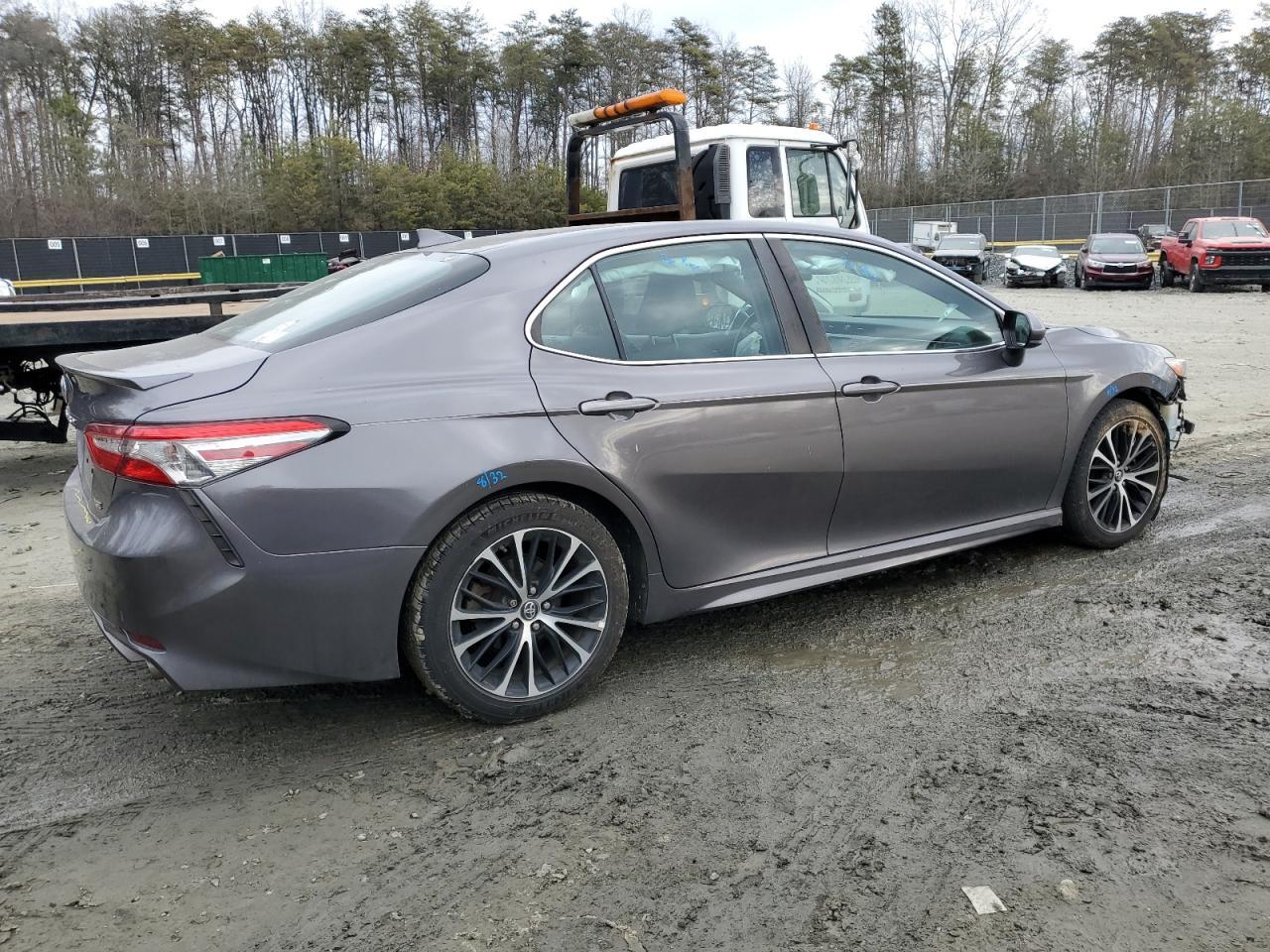 2019 TOYOTA CAMRY L - Image 3