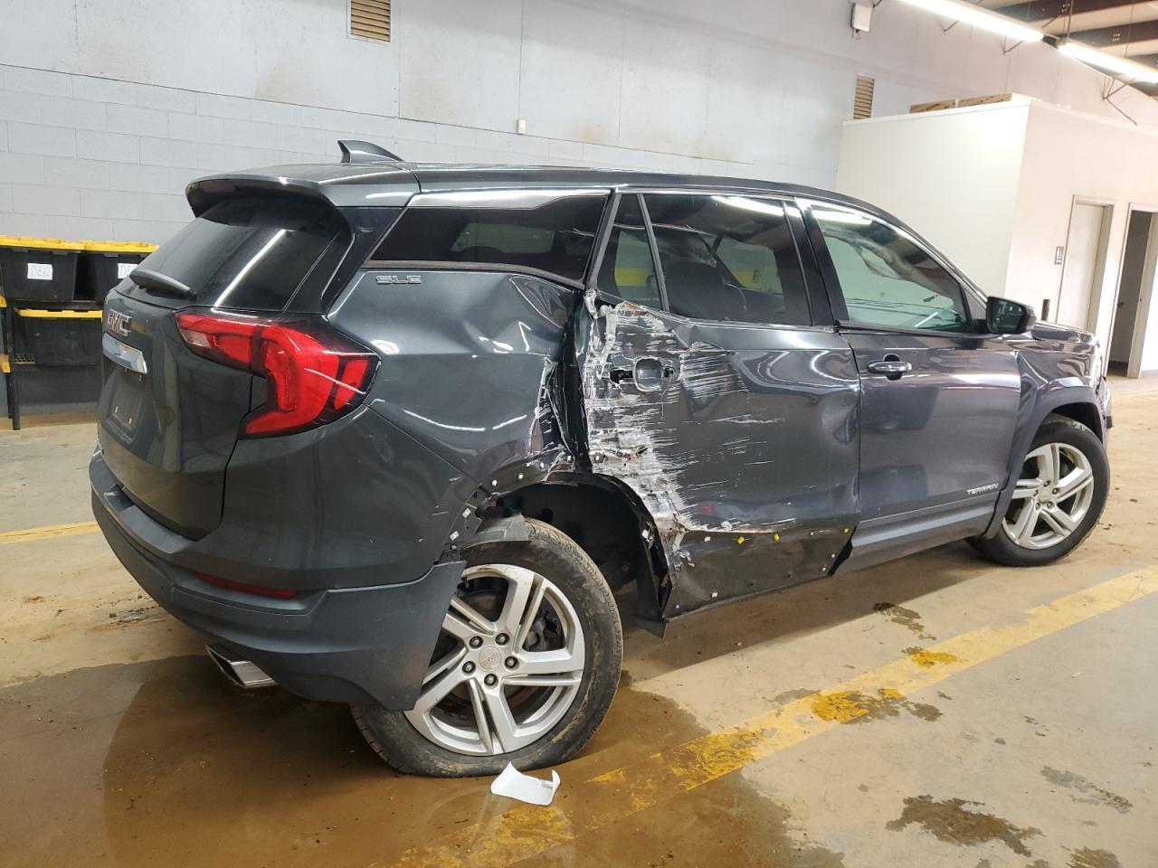 2018 GMC TERRAIN SL - Image 3