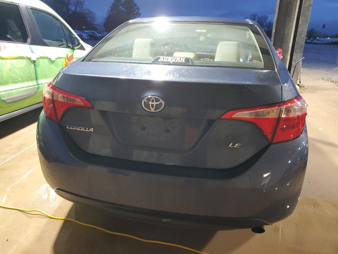 2018 TOYOTA COROLLA L - Image 6