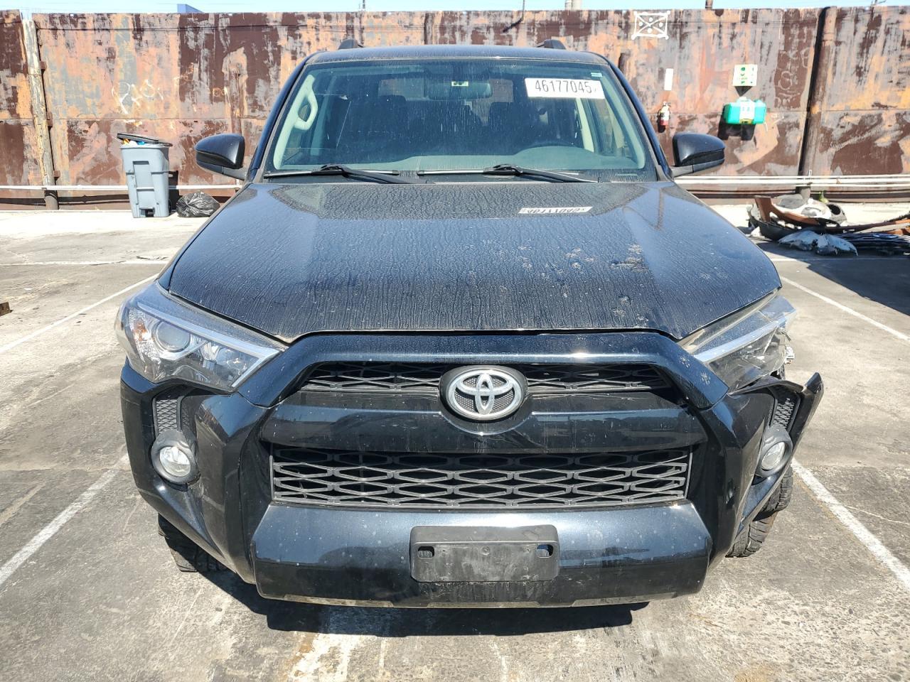 2019 TOYOTA 4RUNNER SR - Фото 5