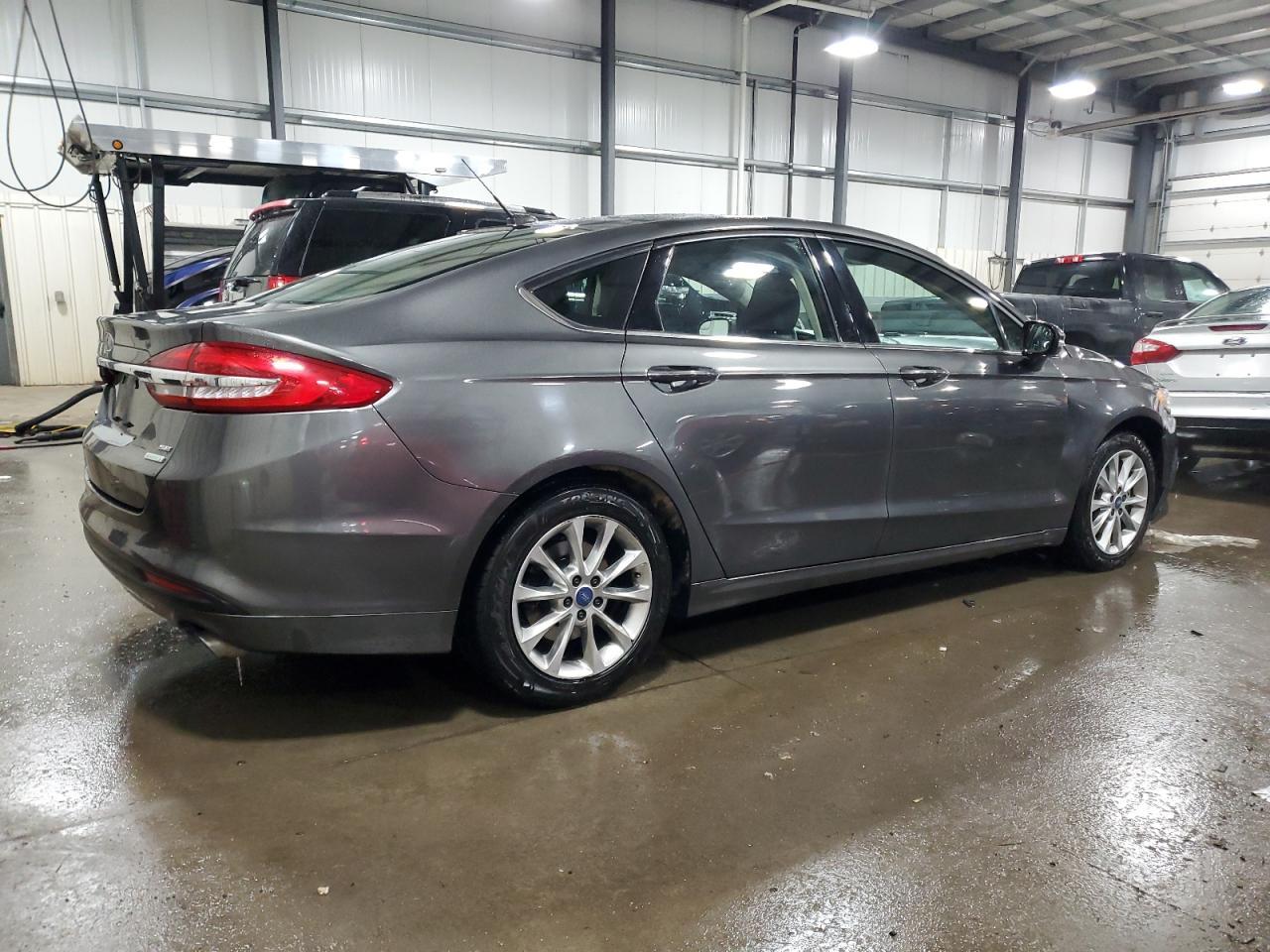 2017 FORD FUSION SE - Фото 3