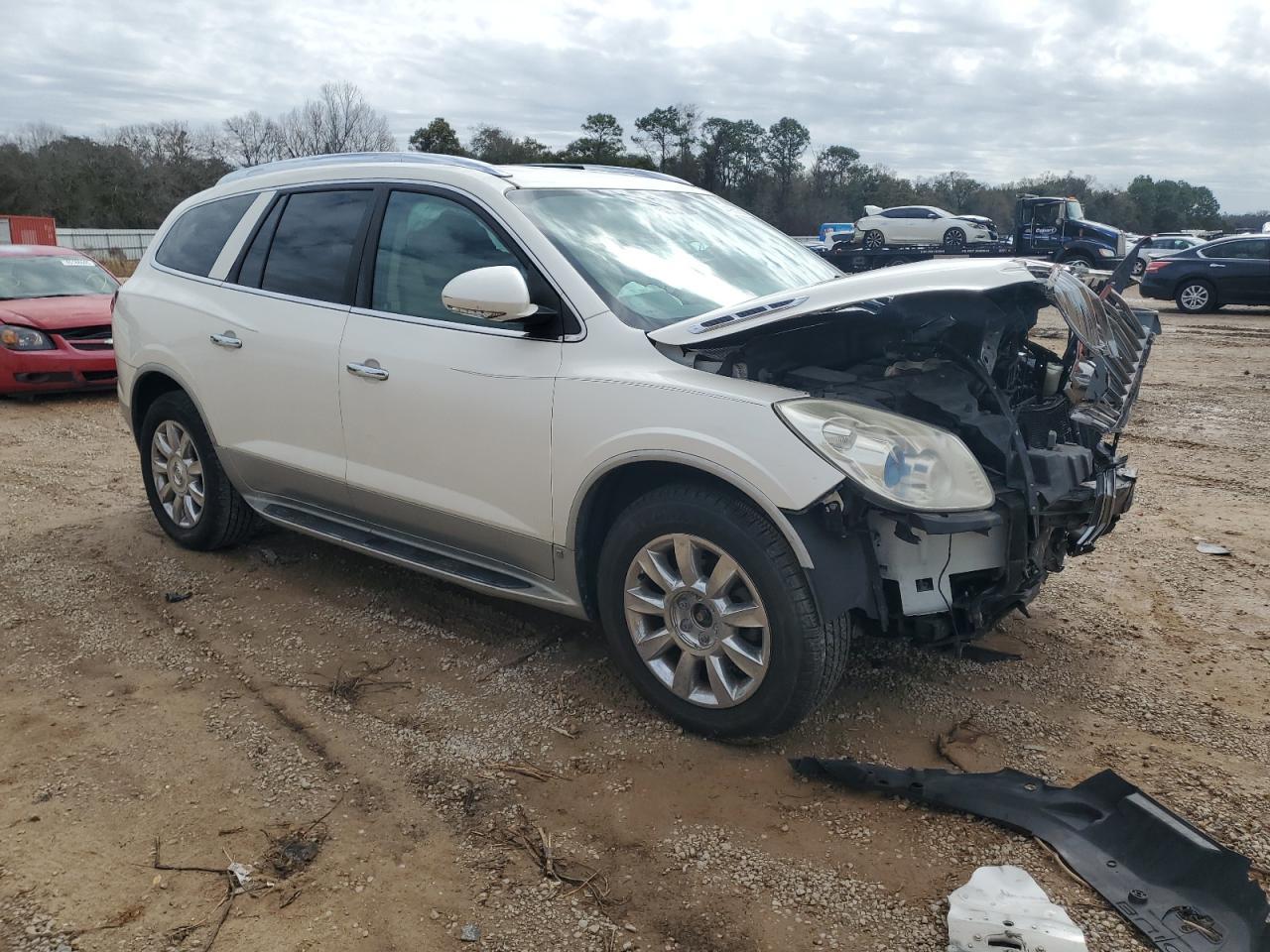 2011 BUICK ENCLAVE CX - Image 4