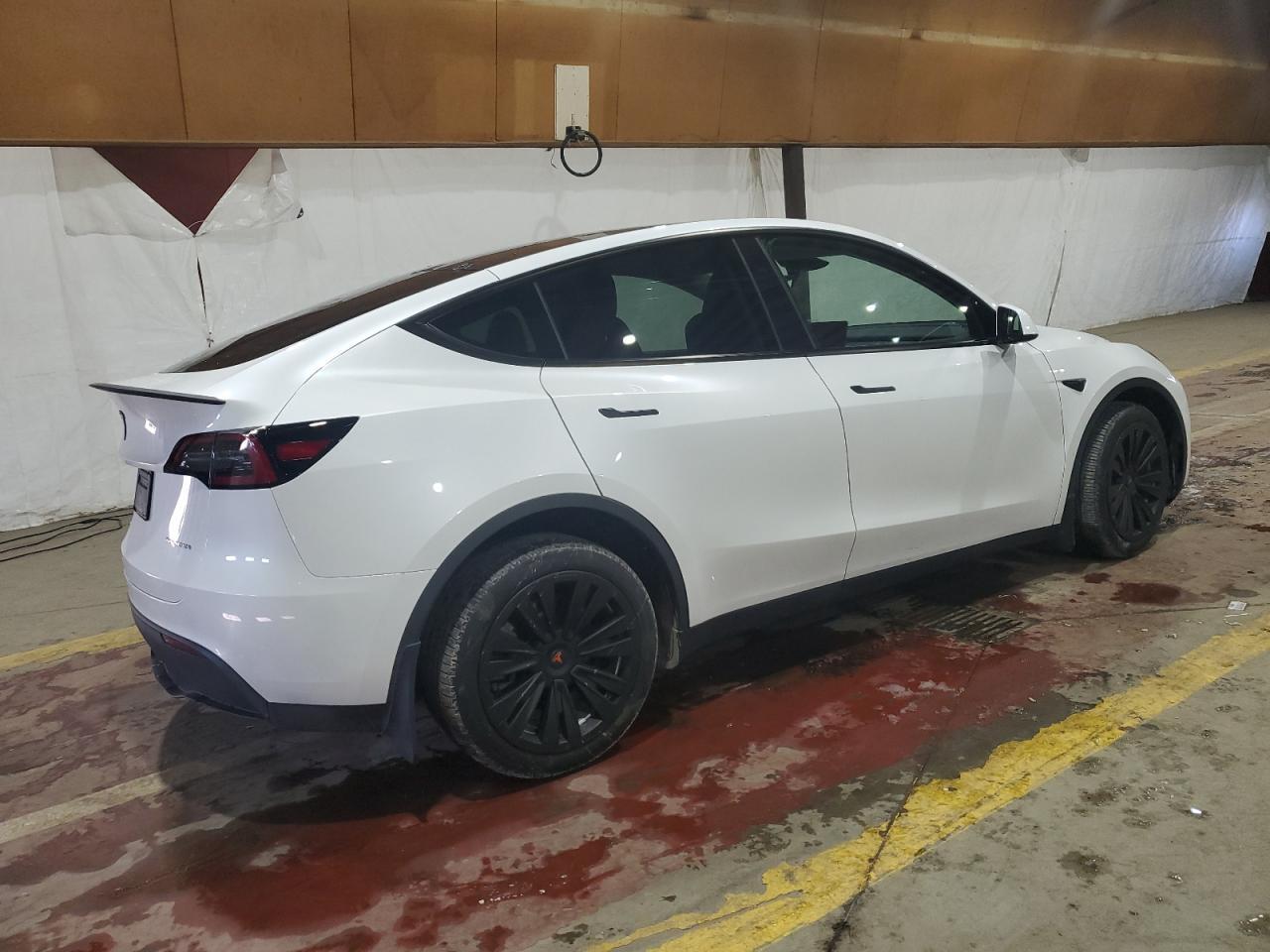 2024 TESLA MODEL Y - Image 3