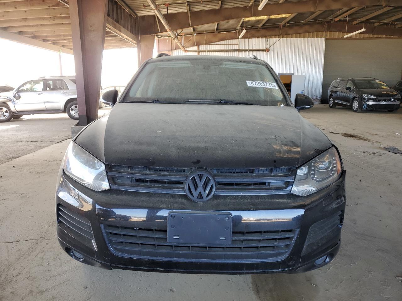 2011 VOLKSWAGEN TOUAREG V6 - Image 5