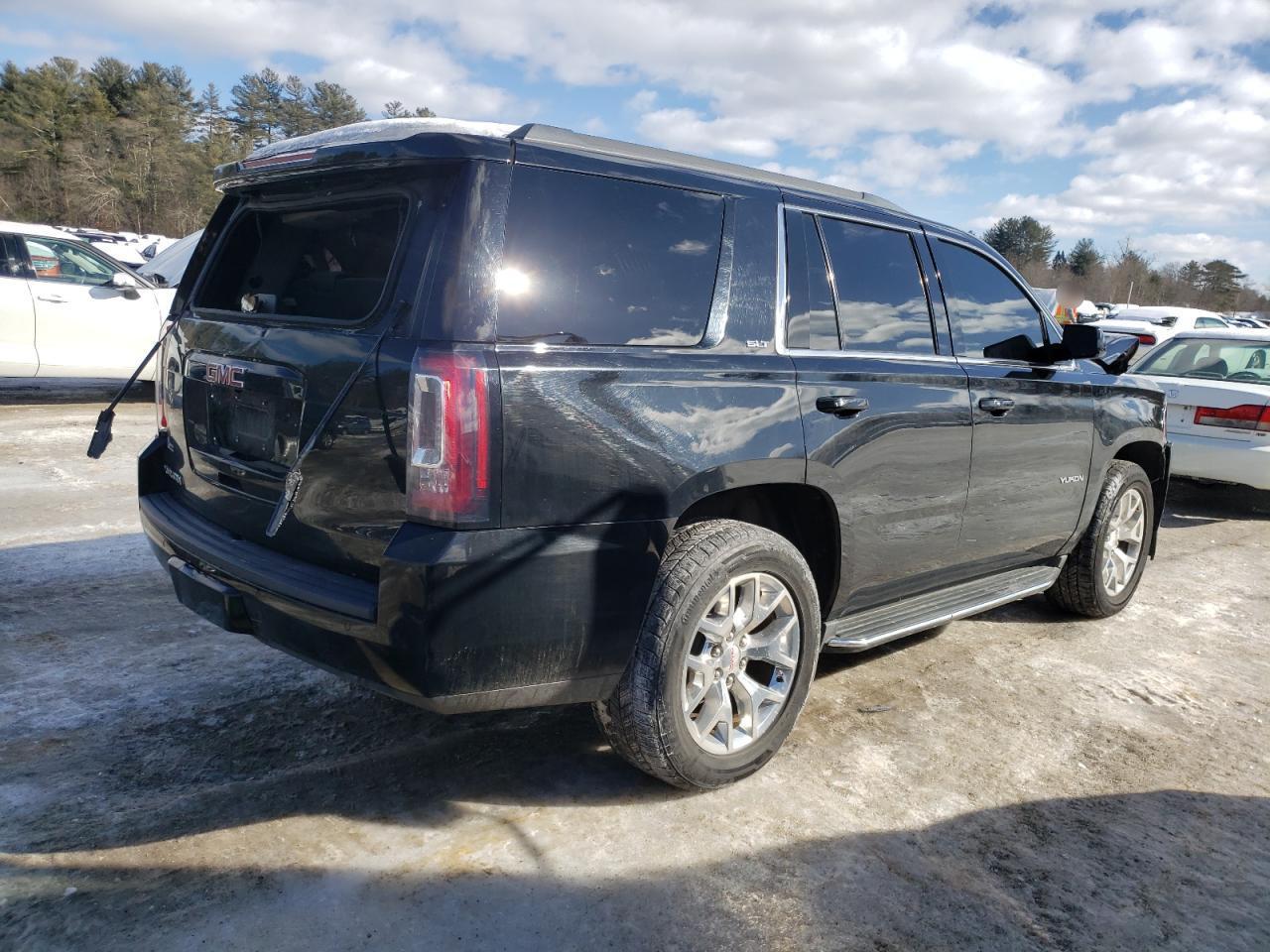 2016 GMC YUKON SLT - Image 3