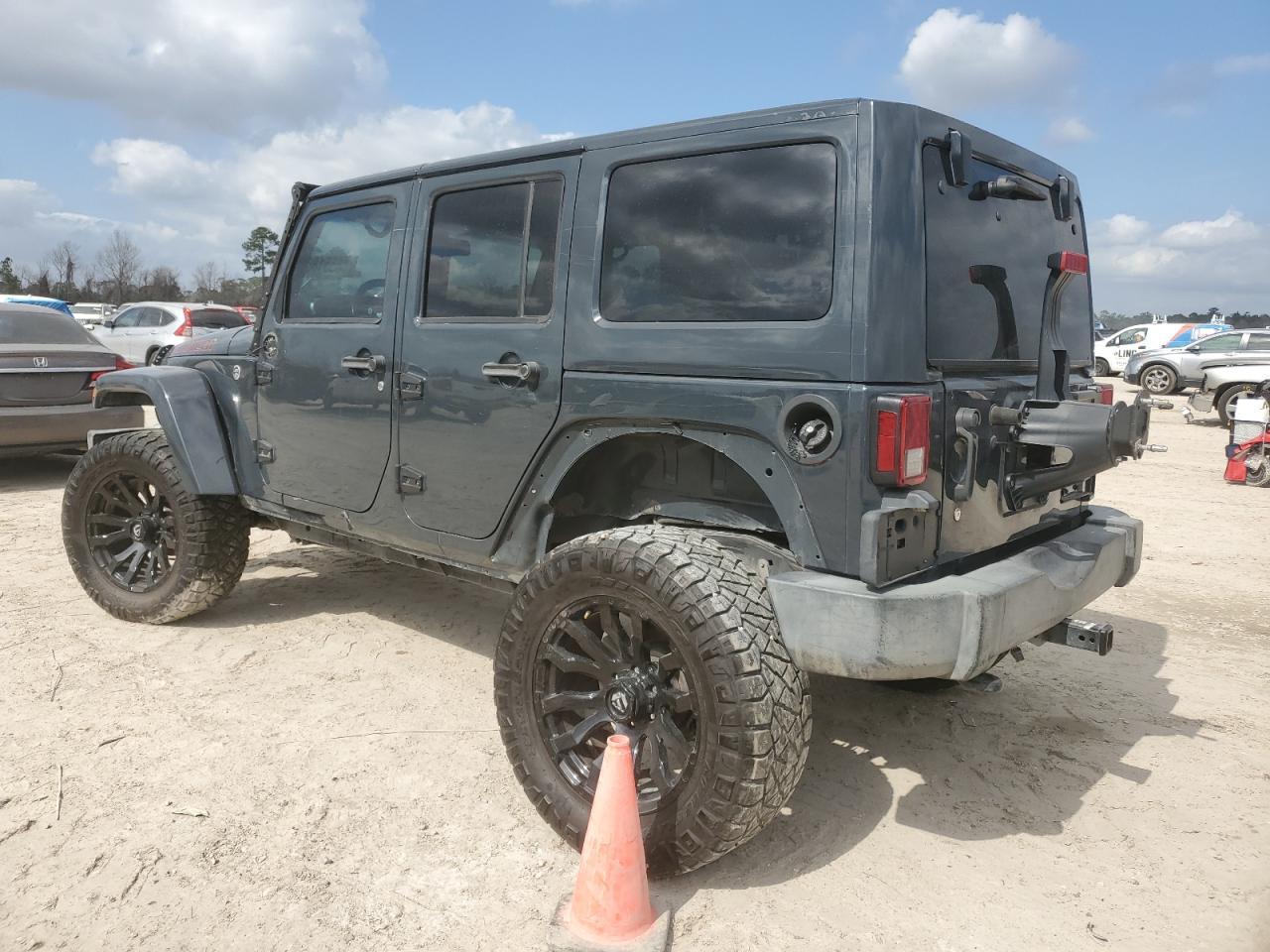2017 JEEP WRANGLER U - Фото 2