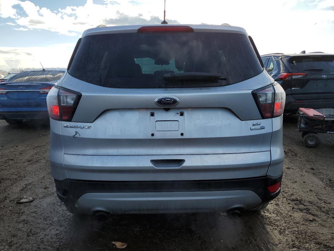 2017 FORD ESCAPE SE - Image 6