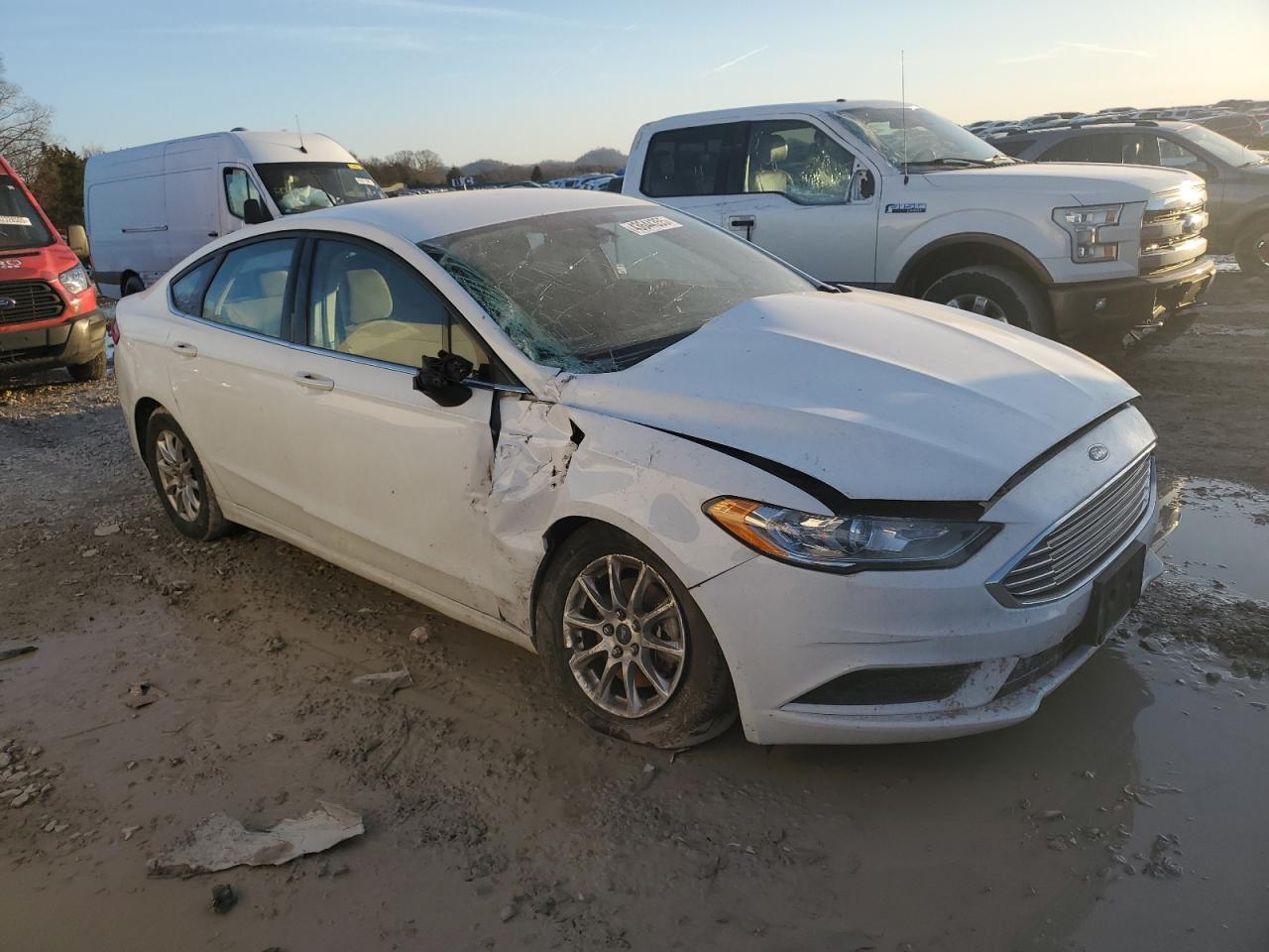 2017 FORD FUSION S - Image 4