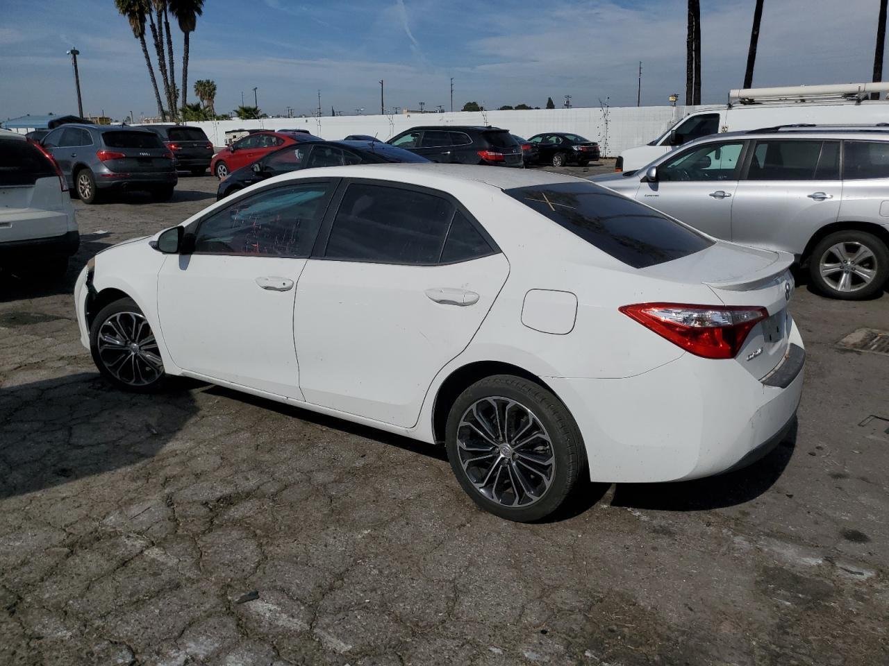 2015 TOYOTA COROLLA L - Фото 2