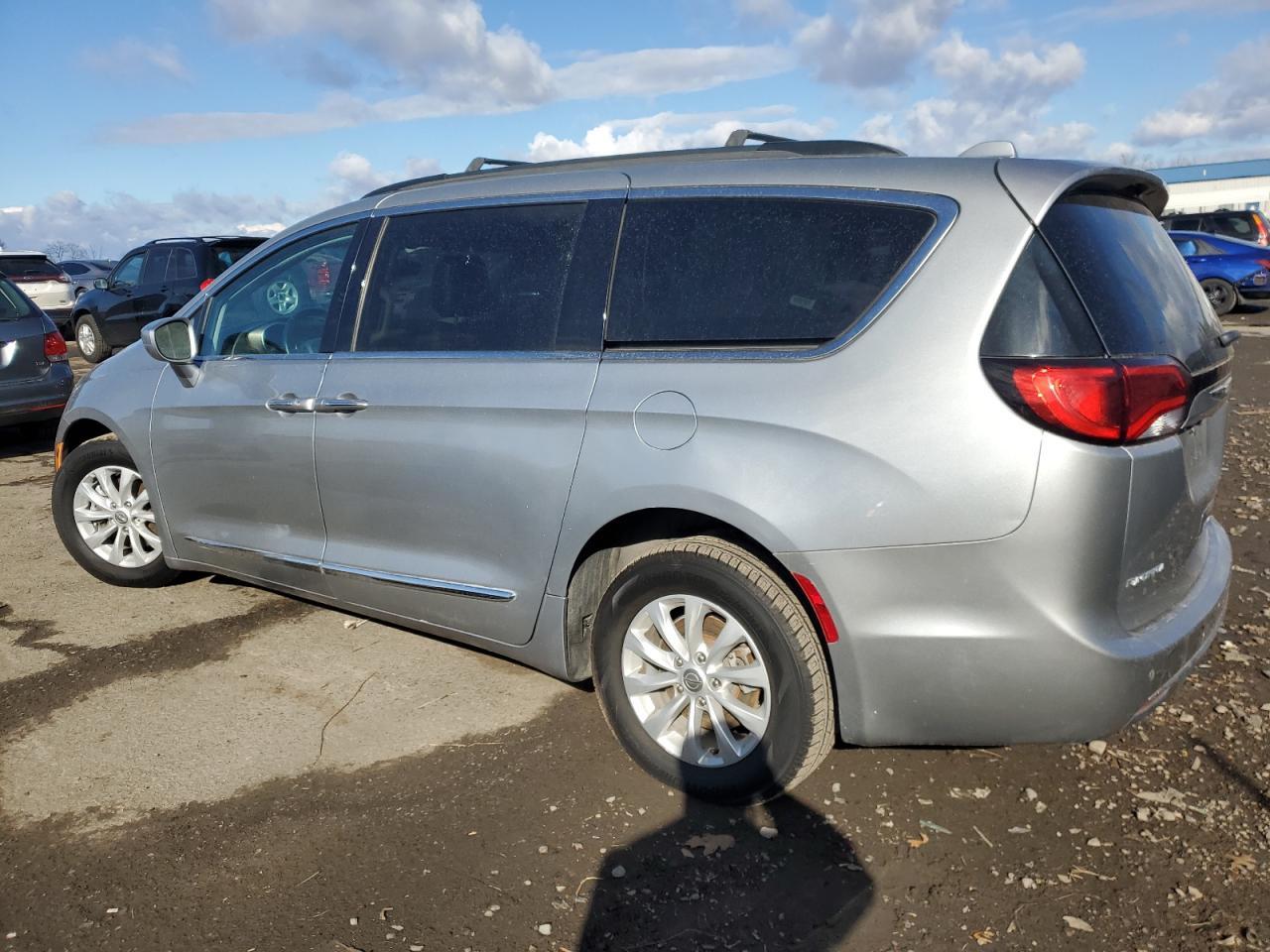 2017 CHRYSLER PACIFICA T - Фото 2