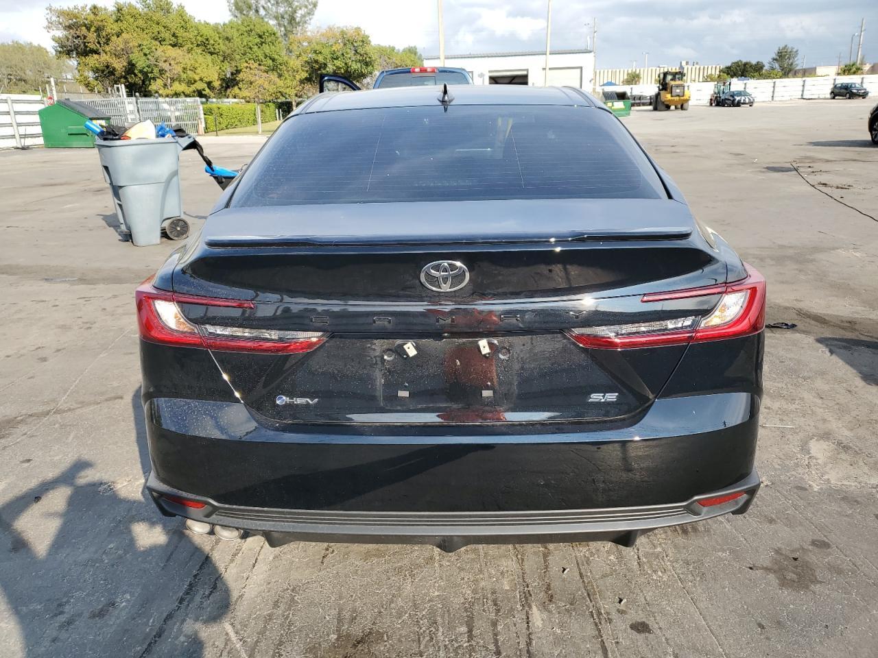 2025 TOYOTA CAMRY XSE - Image 6