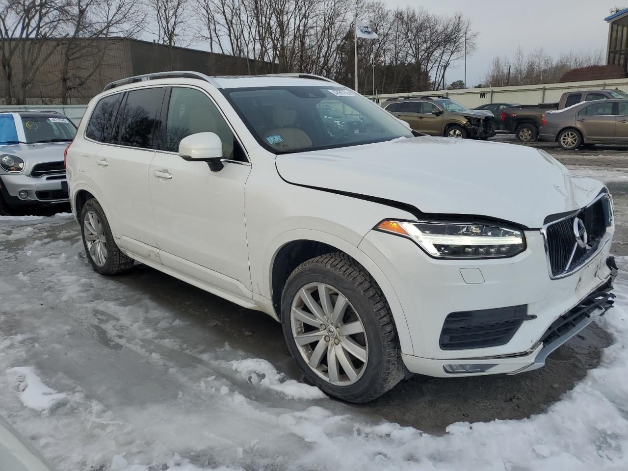 2016 VOLVO XC90 T6 - Фото 4