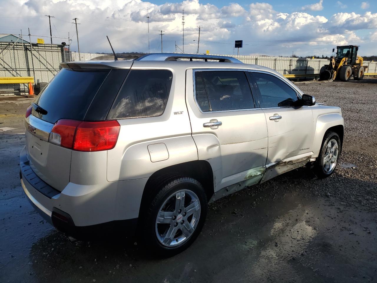 2013 GMC TERRAIN SL - Фото 3