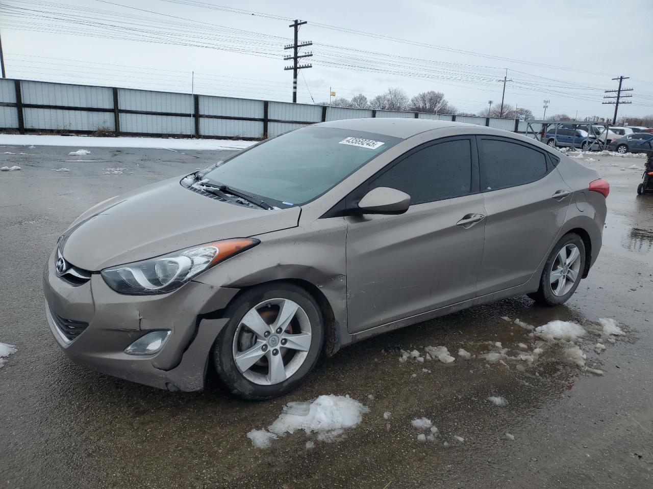 2013 HYUNDAI ELANTRA GL