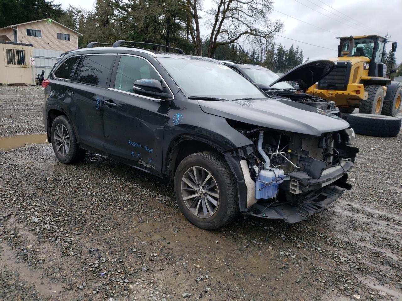 2019 TOYOTA HIGHLANDER - Image 4