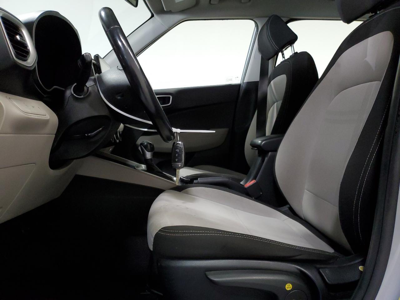 2021 HYUNDAI VENUE SEL - Фото 7